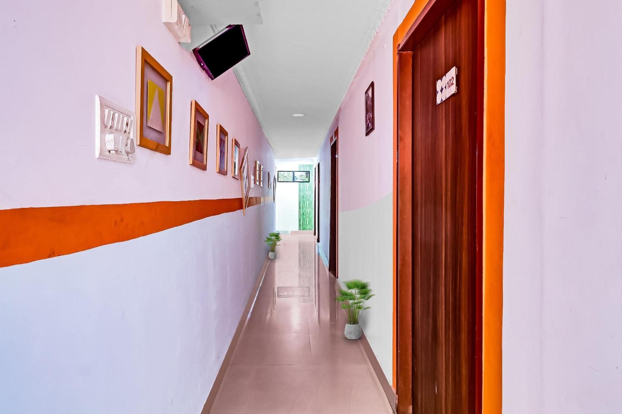 Hotel O New Lakeview Palace Hyderabad Exterior foto